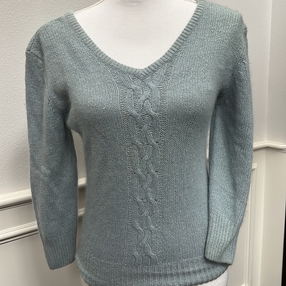 Vintage Angora & Silk Woman's Sweater , Size Medium (BIN2)